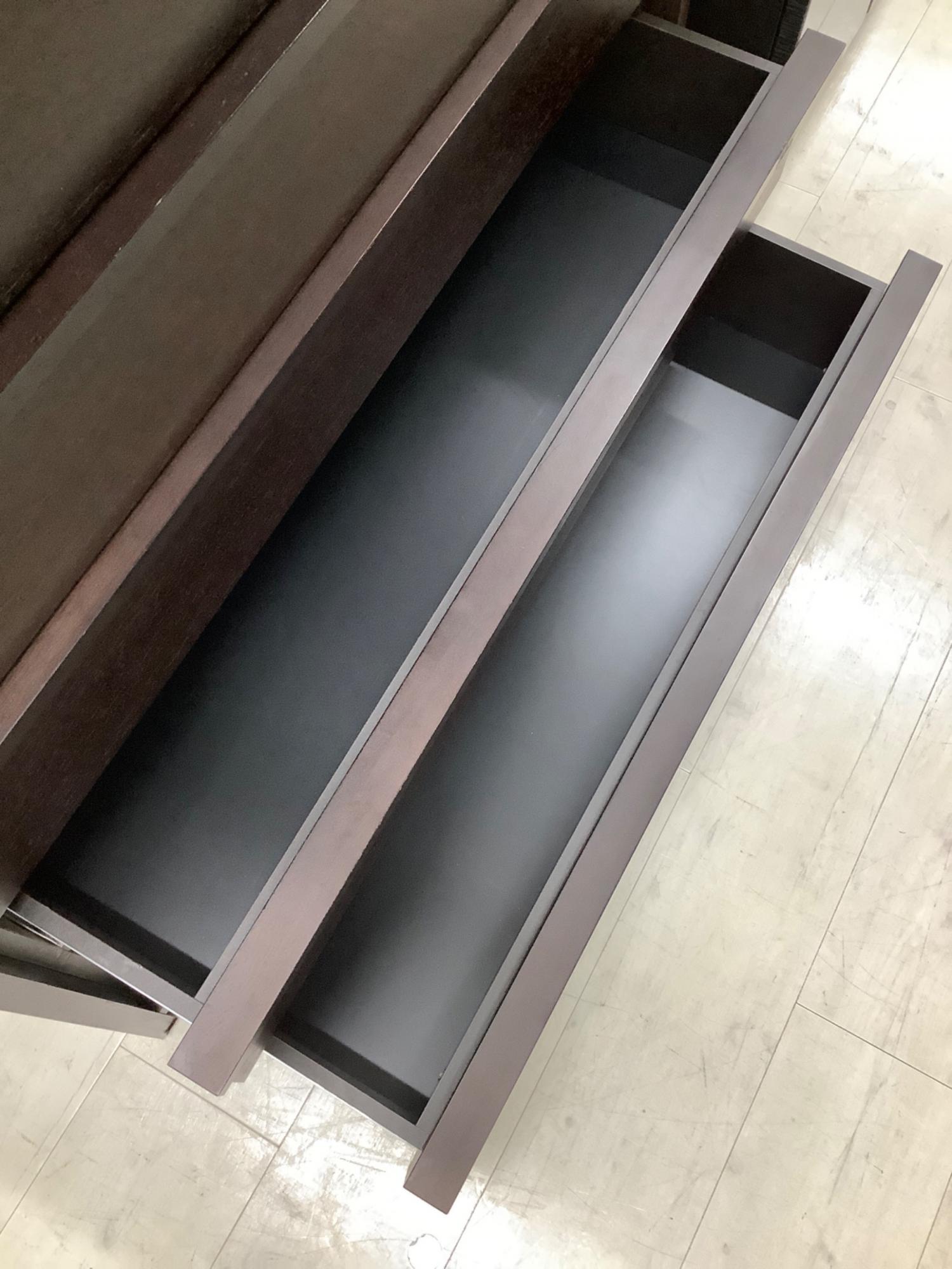 ACTUS チェスト　8段　WENGE ダークブラウン【トレファク堺福田店】 ACTUS チェスト 8段 WENGE ダークブラウン【トレファク堺福田店】