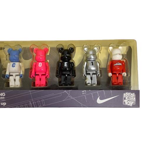 BEAR BRICK (ベアブリック) フィギュア 100％×10体セット @ NIKE AIRFORCE1