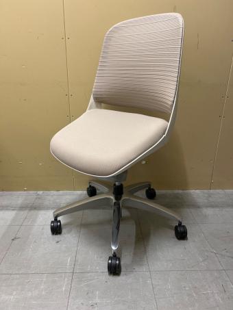 オカムラ ミーティングチェア グレー