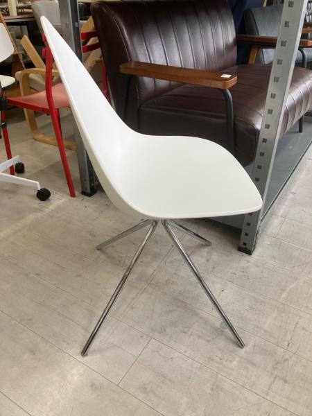 BoConcept (ボーコンセプト) チェア 210 ホワイト OTTAWA｜トレファク