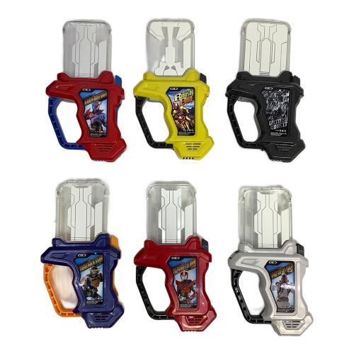 仮面ライダーエグゼイド (カメンライダーエグゼイド) DXライダーガシャットケース＆ライダーガシャット 11本 仮面ライダー