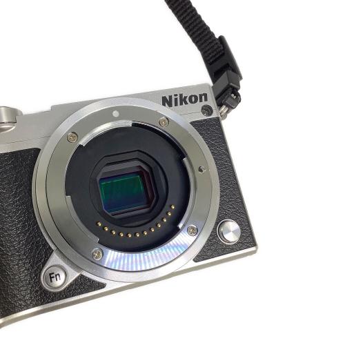 Nikon (ニコン) 一眼レフカメラ 1 J5