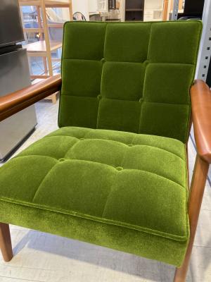 カリモク60 (カリモクロクマル) 1人掛けソファー Kチェア 1シーター モケットグリーン 黄緑