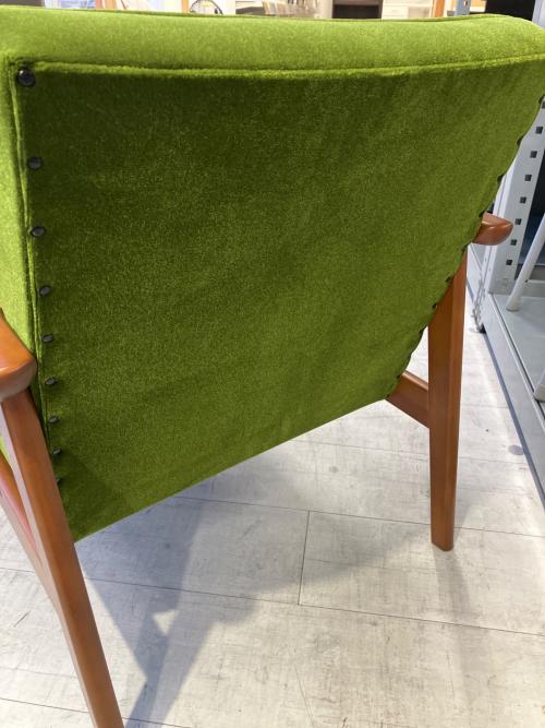 カリモク60 (カリモクロクマル) 1人掛けソファー Kチェア 1シーター モケットグリーン 黄緑