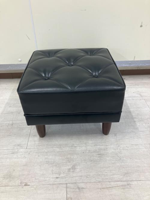 カリモク60 (カリモクロクマル) オットマン 219 ブラック