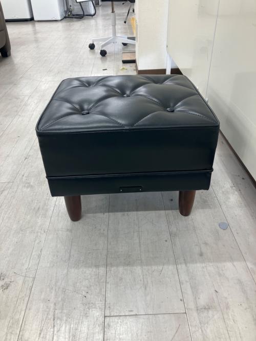 カリモク60 (カリモクロクマル) オットマン 219 ブラック
