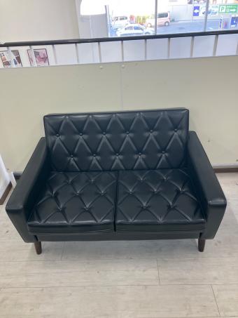 カリモク60 (カリモクロクマル) 2人掛けソファー 219 スタンダードブラック