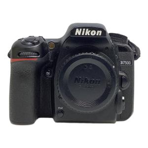 Nikon (ニコン) デジタル一眼レフカメラ D7500