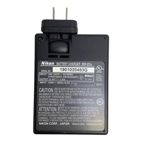 Nikon (ニコン) デジタル一眼レフカメラ D7500