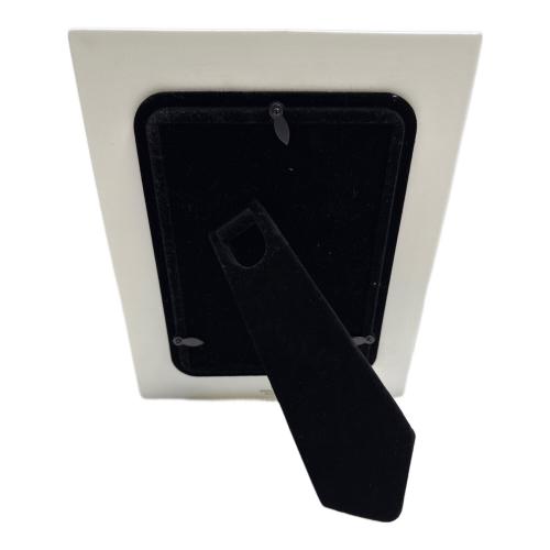 Wedgwood (ウェッジウッド) フォトフレーム ホワイト インタグリオ