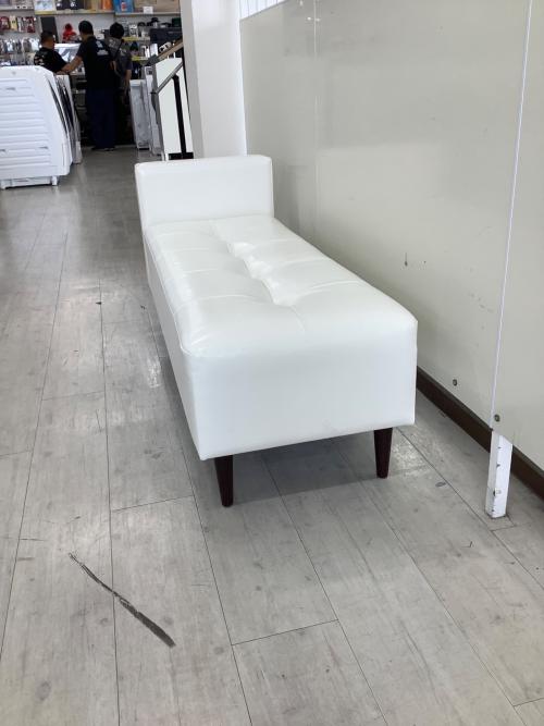 ARNE 2人掛けソファー ホワイト