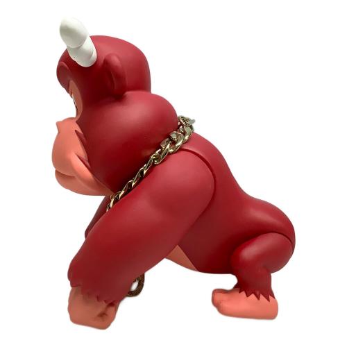 X-LARGE (エクストララージ) フィギュア レッド