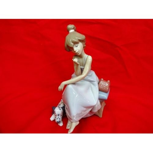 リヤドロ フィギュリン 『大事な電話』 LLADRO (リヤドロ) フィギュリン 大事な電話｜トレファクONLINE