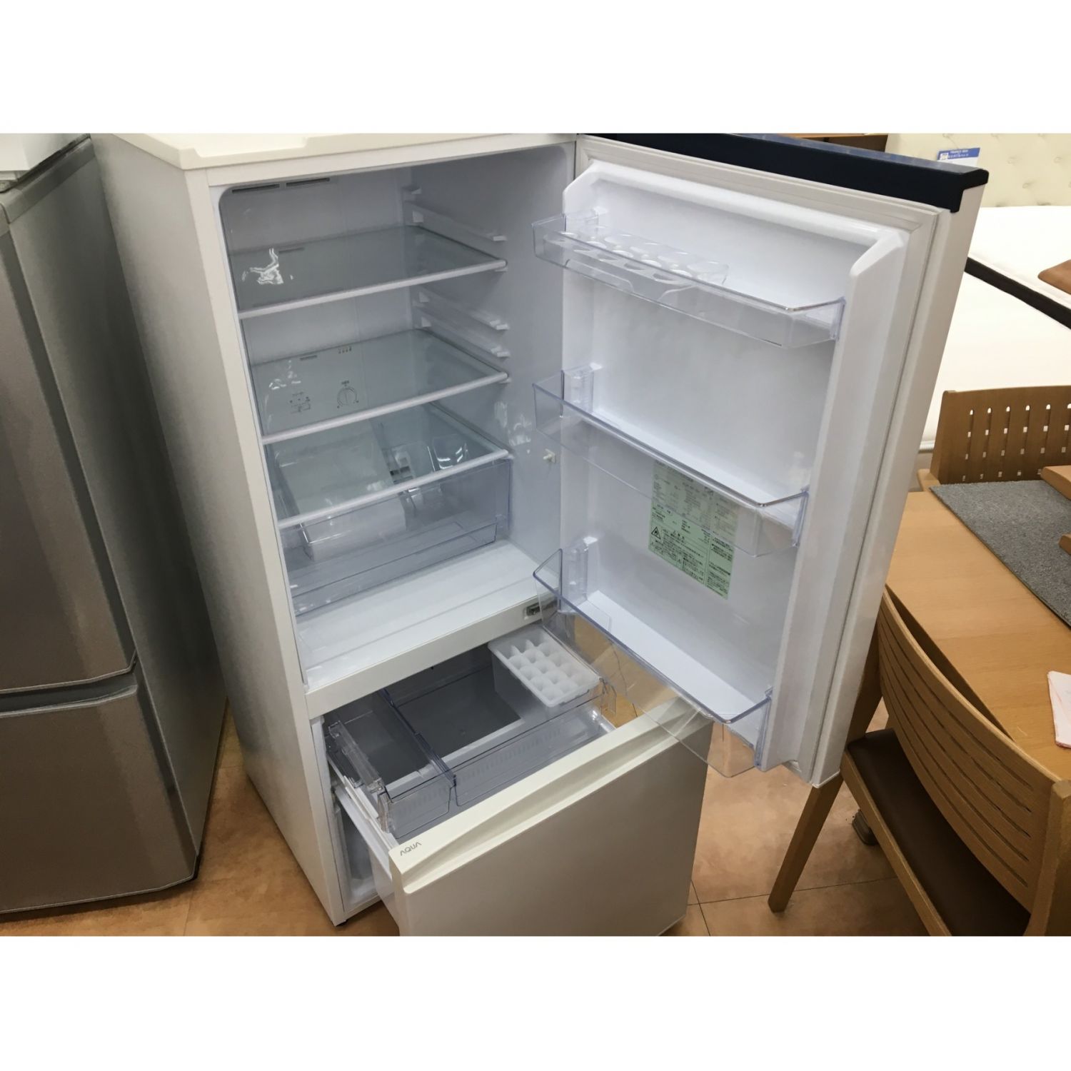 AQUA (アクア) 2ドア冷蔵庫 AQRBK18H 2018年製 184L