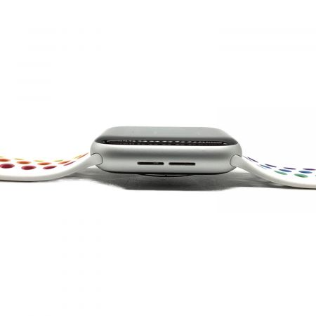 Apple (アップル) Apple Watch Series 6 MOH53J バッテリー:Aランク(90 