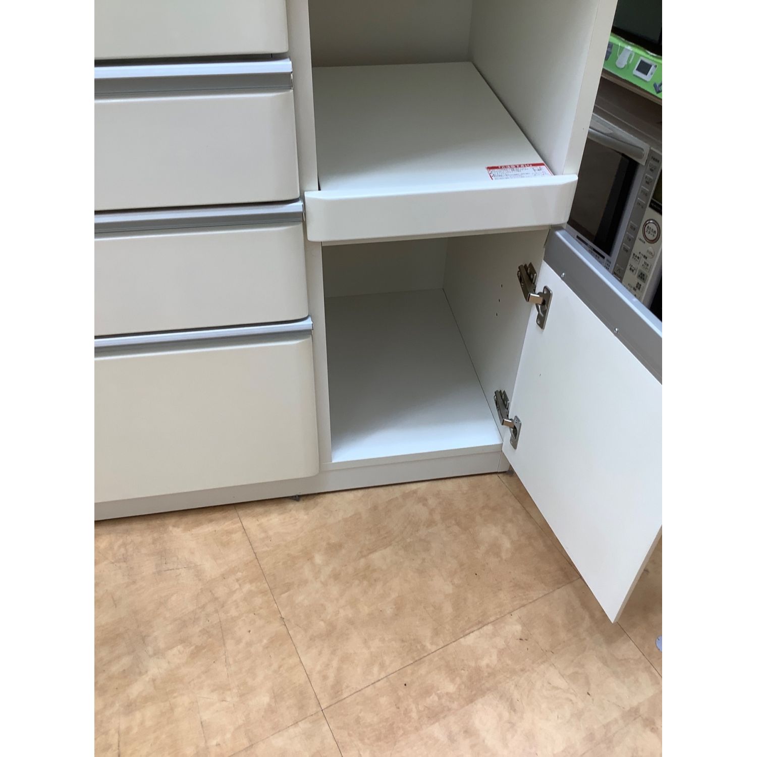 2枚扉カップボード ホワイト ※下段棚ダボ後付 【トレファク上尾店】