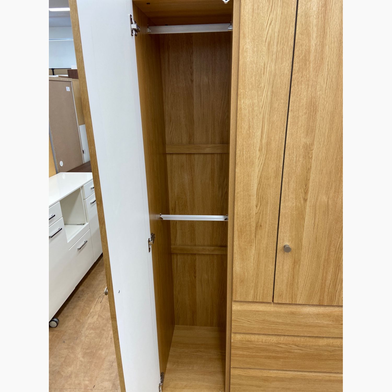 ニトリ ワードローブ ナチュラル 1枚扉鏡付き｜トレファクONLINE