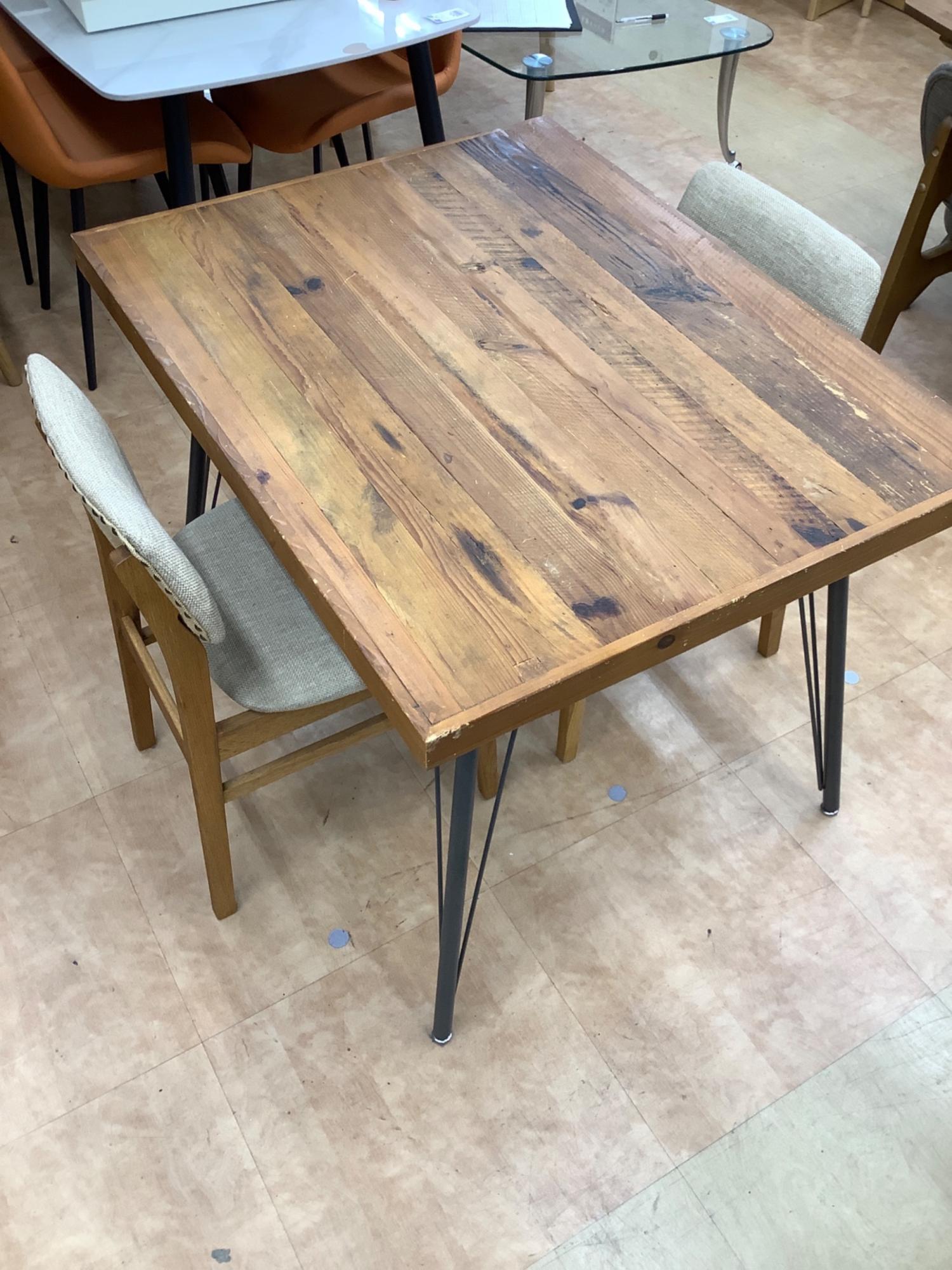 Knot antiques(ノットアンティーク)のコーヒーテーブルです