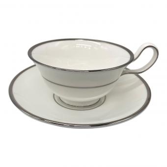 Wedgwood (ウェッジウッド) カップ&ソーサー 黒壺 キャロライン