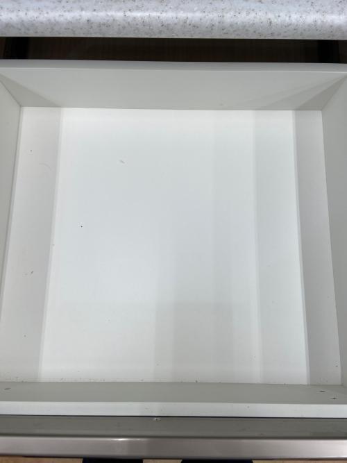 ニトリ キッチンボード ブラウン×ホワイト アルミナ2