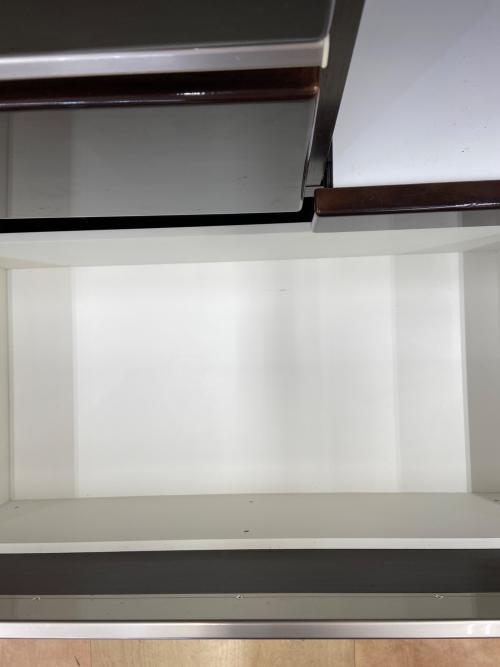 ニトリ キッチンボード ブラウン×ホワイト アルミナ2