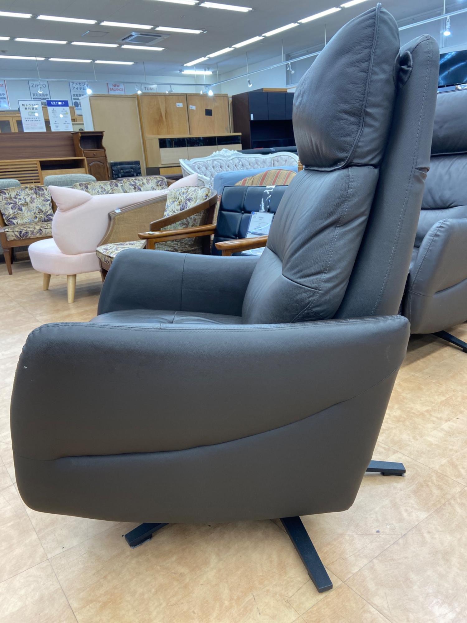 ま*ん様 ニトリ電動リクライニング 2人掛け電動リクライニングソファ 本革(一部合成皮革)タイプ (UM01 2