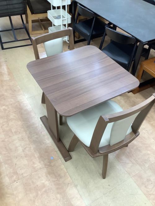 ニトリ ダイニング3点セット ブラウン×ホワイト 117 テーブル:GK70 チェア:リックIN