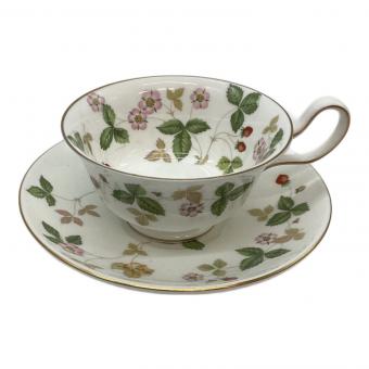 Wedgwood (ウェッジウッド) カップ&ソーサー 黒壺 1974年～