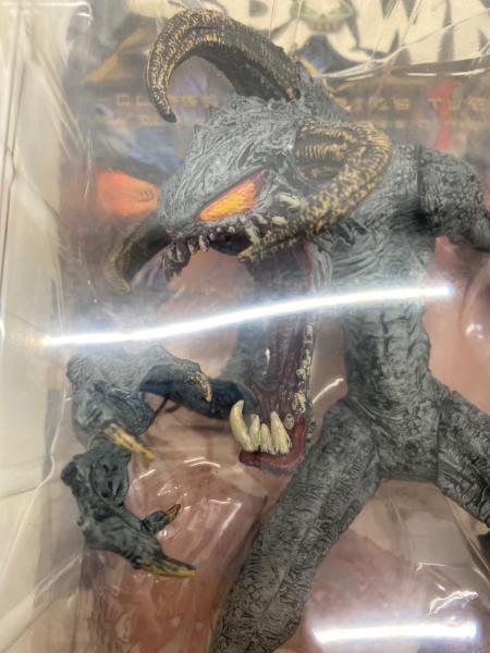 スポーン フィギュア バイオレーターIII｜トレファクONLINE