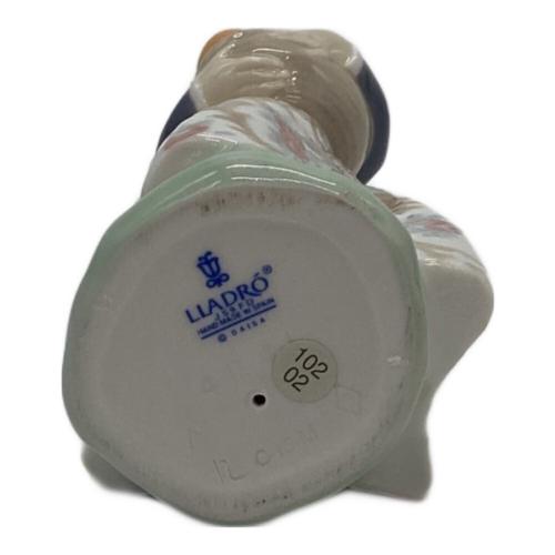 LLADRO (リヤドロ) フィギュリン オレンジがいっぱい 04841