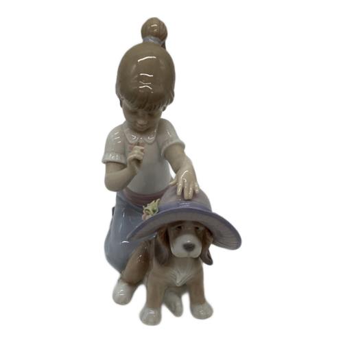 LLADRO (リヤドロ) フィギュリン おめかししようね 010.06862