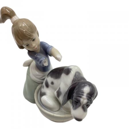 LLADRO (リヤドロ) フィギュリン きれいにしましょうね 5455 両腕破損