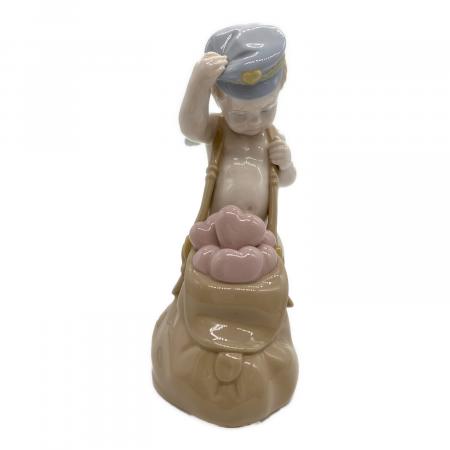 LLADRO (リヤドロ) フィギュリン ハートがいっぱい｜トレファクONLINE