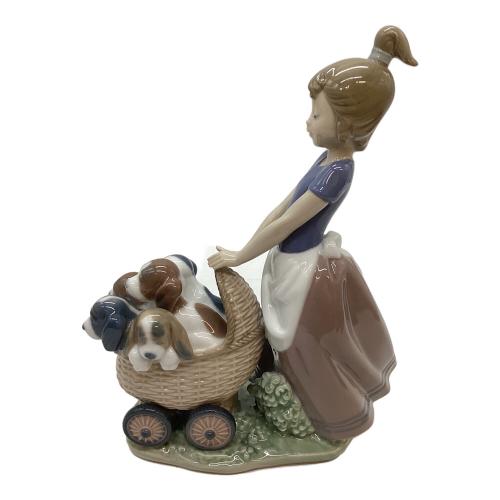 LLADRO (リヤドロ) フィギュリン 可愛い仔犬達とお散歩 5364