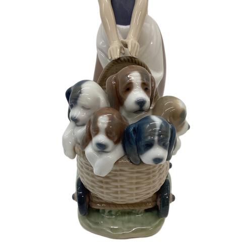 LLADRO (リヤドロ) フィギュリン 可愛い仔犬達とお散歩 5364