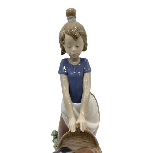 LLADRO (リヤドロ) フィギュリン 可愛い仔犬達とお散歩 5364