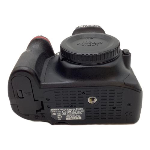 Nikon (ニコン) 一眼レフカメラ ダブルズームキット D5200 2471万画素(総画素) APS-C 23.5mm×15.6mm CMOS 専用電池 SD/HC/XDカード対応 標準：ISO100～6400 1/4000～30秒