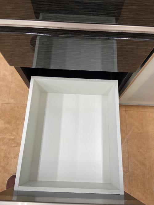 ニトリ キッチンカウンター ブラック×ホワイト 2枚扉