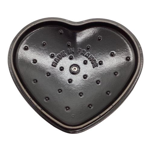 Staub (ストウブ) ハート型鋳鉄製鍋
