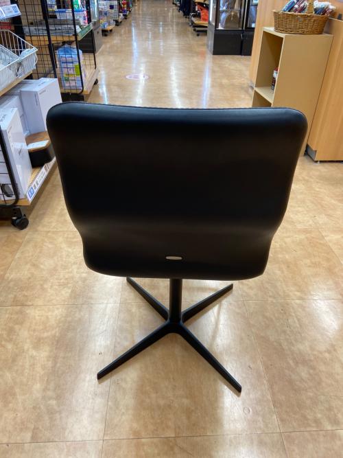 Cattelan Italia (カッテラン イタリア) 昇降式チェア ブラック レザー Victor X