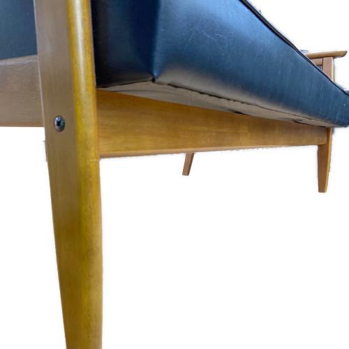 カリモク60 (カリモクロクマル) 2人掛けソファー ブラック Kチェア