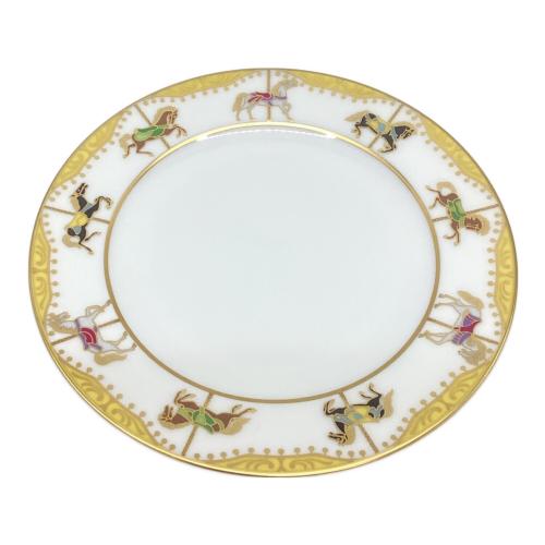 大倉陶園 (オオクラトウエン) デザートプレート 20cm うまくゆく回転木馬