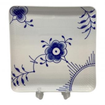 ROYAL COPENHAGEN (ロイヤル・コペンハーゲン) スクエアプレート 20cm ブルーフルーテッド