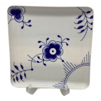 ROYAL COPENHAGEN (ロイヤル・コペンハーゲン) スクエアプレート 20cm