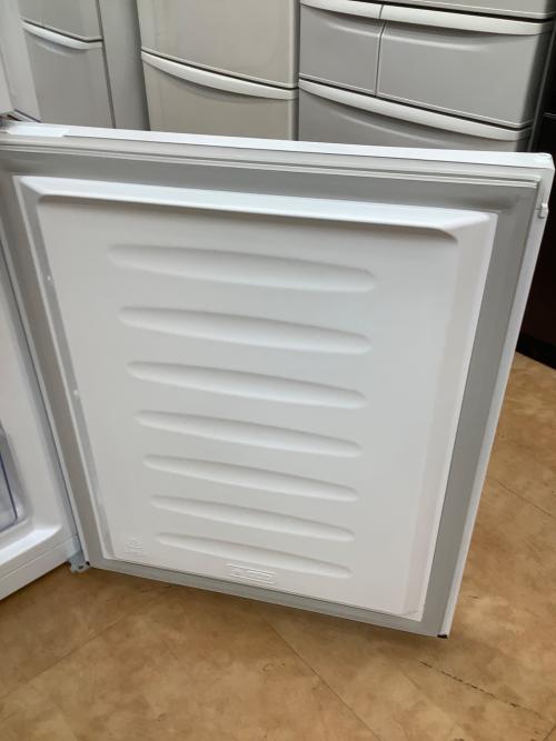 Hisense (ハイセンス) 2ドア冷蔵庫 HR-D1701W 2023年製 175L