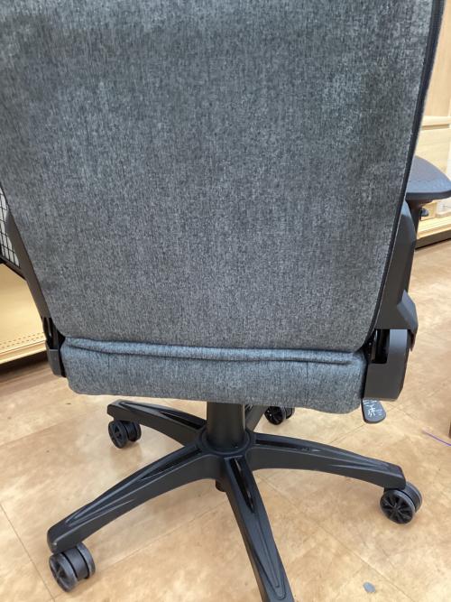 CORSAIR (コルセア) ゲーミングチェア グレー T3 RUSH V2