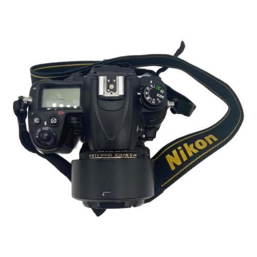Nikon (ニコン) デジタル一眼レフカメラ D7000