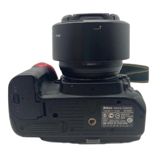Nikon (ニコン) デジタル一眼レフカメラ D7000