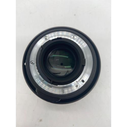 Nikon (ニコン) デジタル一眼レフカメラ D7000