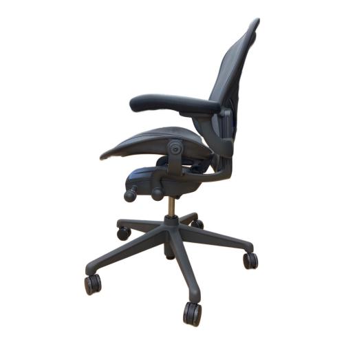 Herman Miller (ハーマンミラー) アーロンチェア AER1A12PW Aサイズ 95 ブラック リマスタード ライト